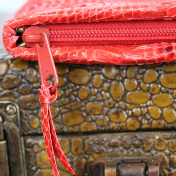 Clemente Red Snakeskin Clutch - Picture 6 of 8